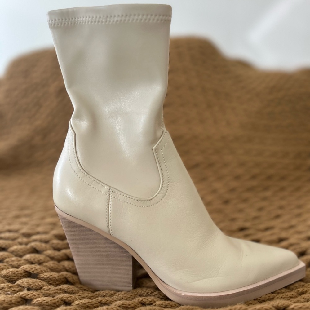 Dolce Vita Boyd Pointed Toe Bootie (Sand)